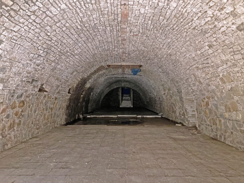 gewoelbetonne